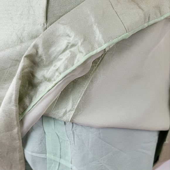 Vintage British Crown Colony of Hong Kong in chartreuse. - Picture 11 of 15